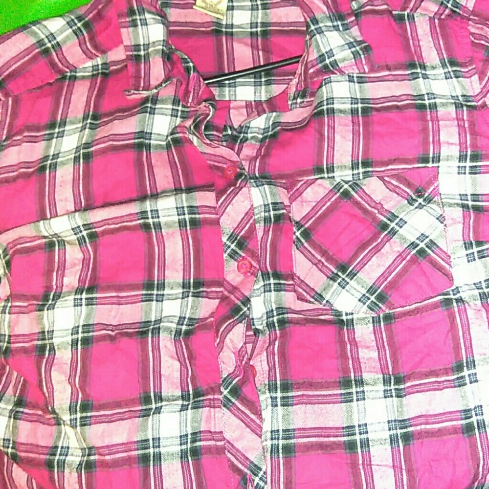Plaid Button-Up - Picture 4 of 5